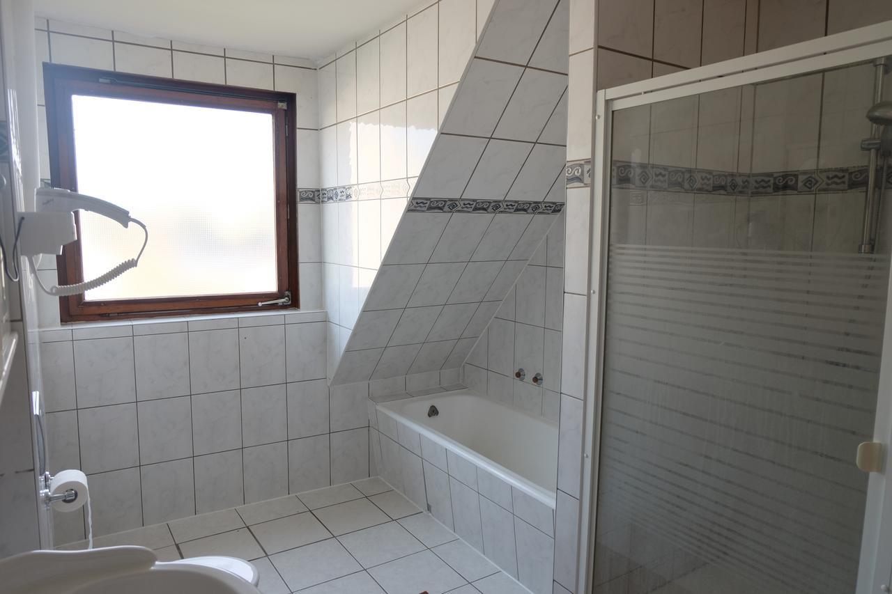 Panorama Hotel Kassel Niestetal Ngoại thất bức ảnh