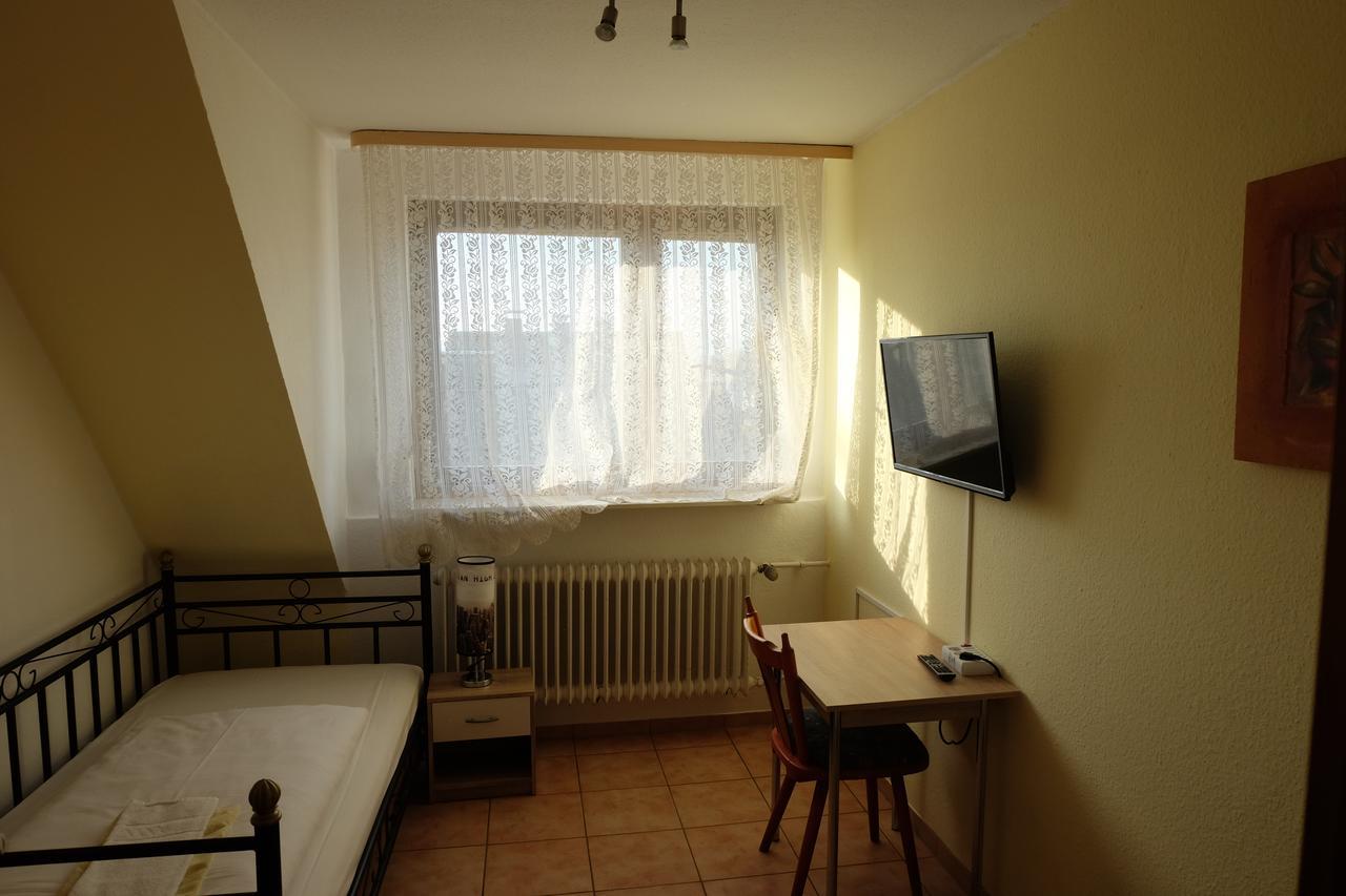 Panorama Hotel Kassel Niestetal Ngoại thất bức ảnh